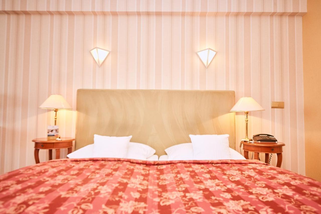 Cliff Hotel Ruegen Sellin  Esterno foto